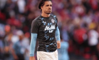 曼城10号离开伊蒂哈德：赔钱也送走，蓝月1亿转会费“打水漂”