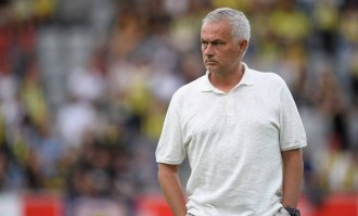 靠解约赚9亿！穆里尼奥被解雇7次，却狂赚9400万镑，成教练第一人