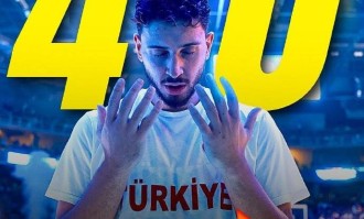 申京欧洲杯至今场均20+8+6 三项数据均位居前十