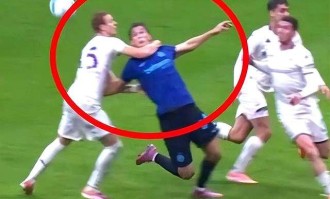 真巧合？三连战遭遇争议判罚，国米幸运乌龙绝杀折射意甲悲哀