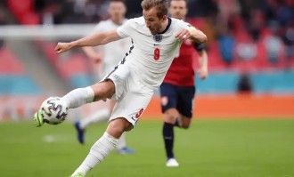 周五008德甲焦点！拜仁主场迎战“克星”门兴，凯恩缺阵，比分进球数精准剖析