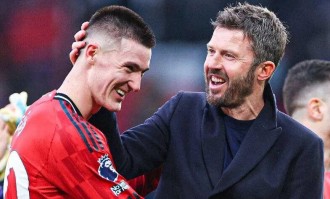 曼联迎战维拉前瞻：10天长休与2天密集赛程，红魔以逸待劳能否占优？